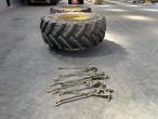 Twin wheels 650/85x38 with locks 3