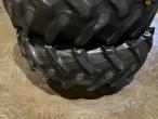 Twin wheels 20.8-R42 7