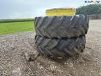 Twin wheels 650/65-R42 2