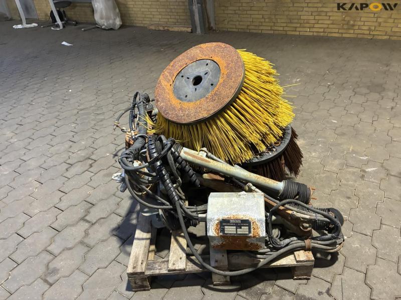 Hydraulic broom equipment 4