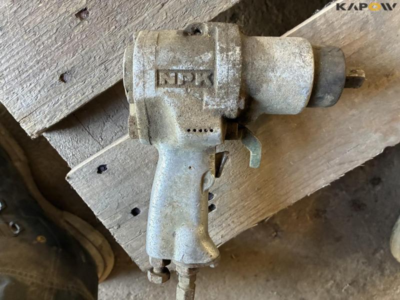 Compressed air equipment 18