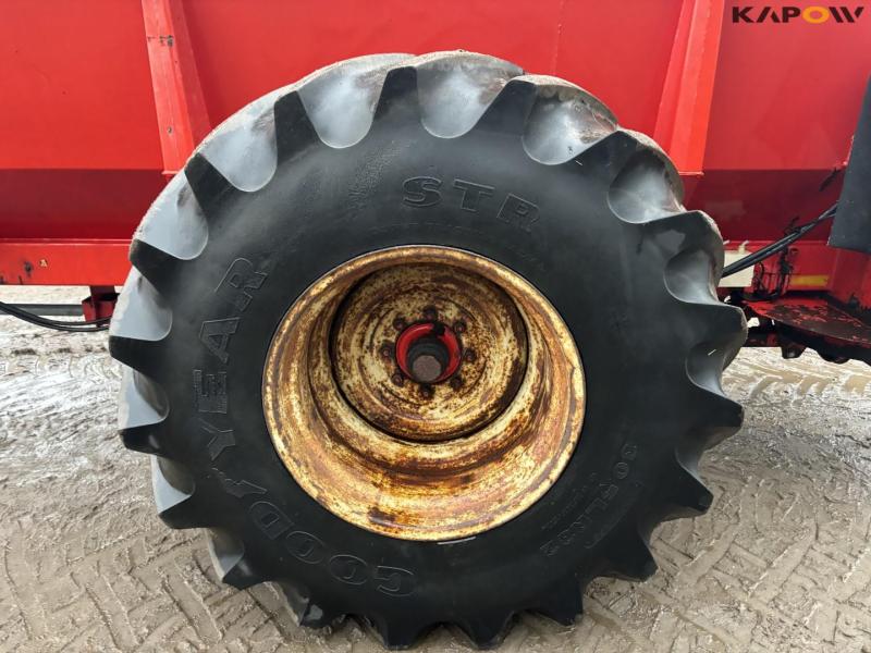 UM 13.50 sludge truck 16