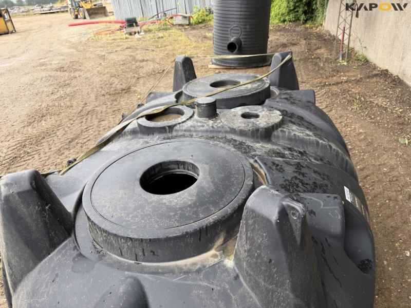 Uponor tank 7