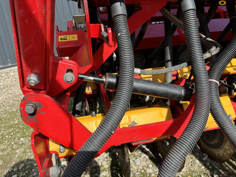 Väderstad 4 m. seed drill 16