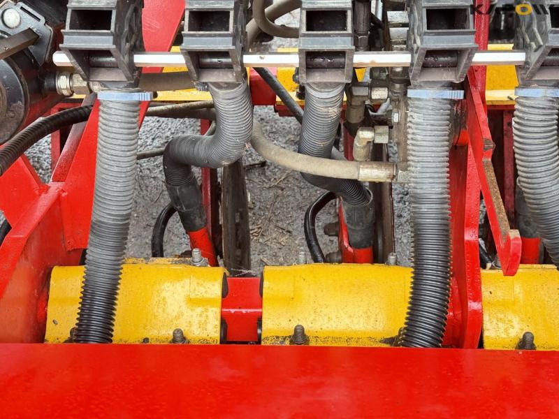 Väderstad Rapid 300C super XL seed drill 59