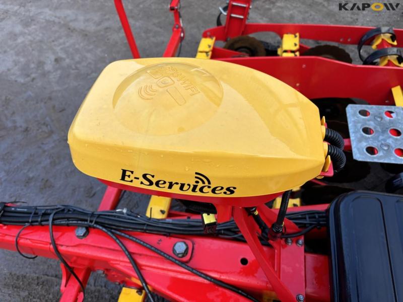 Väderstad Rapid 400 seed drill 32