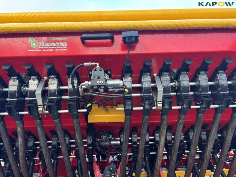 Väderstad Rapid 400 seed drill 39
