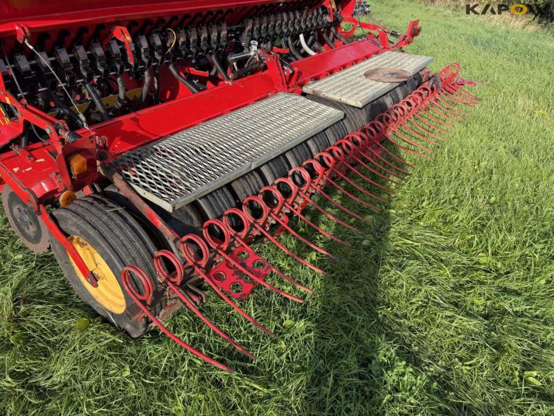 Väderstad rapid 400 seeder 26