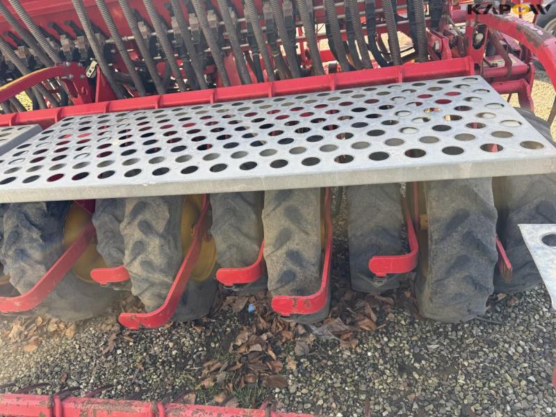 Väderstad Rapid 400C seed drill 41