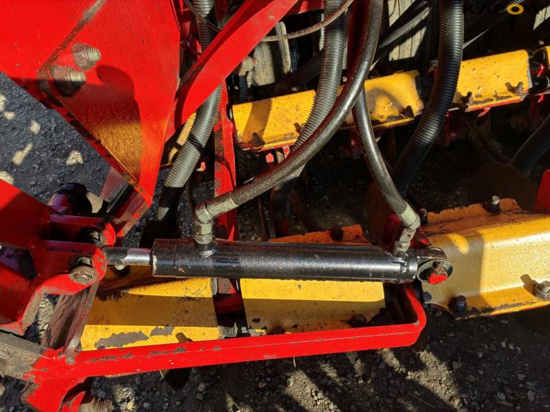 Väderstad rapid 400s super seeder 26