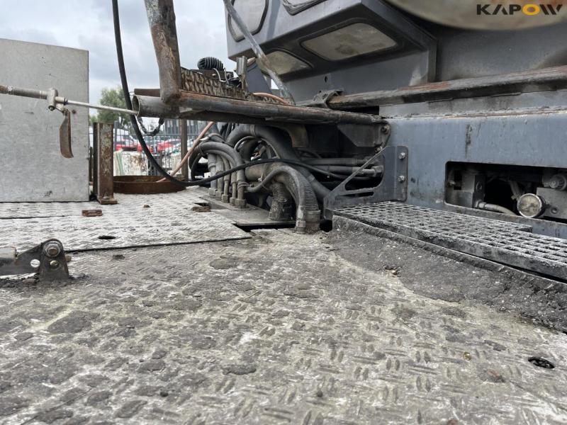 Vögele 1800-2 asphalt paver 19