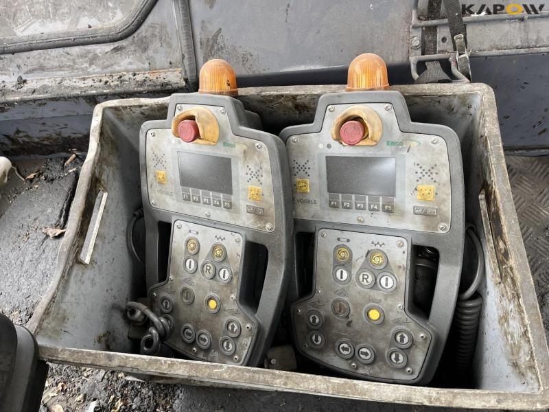 Vögele 1800-2 asphalt paver 29