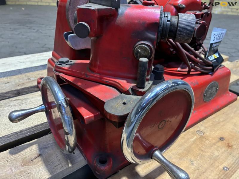 V. Løwener valve grinder 8