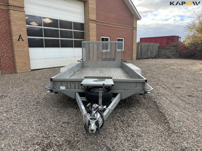 VA, 3520M5 trailer 2