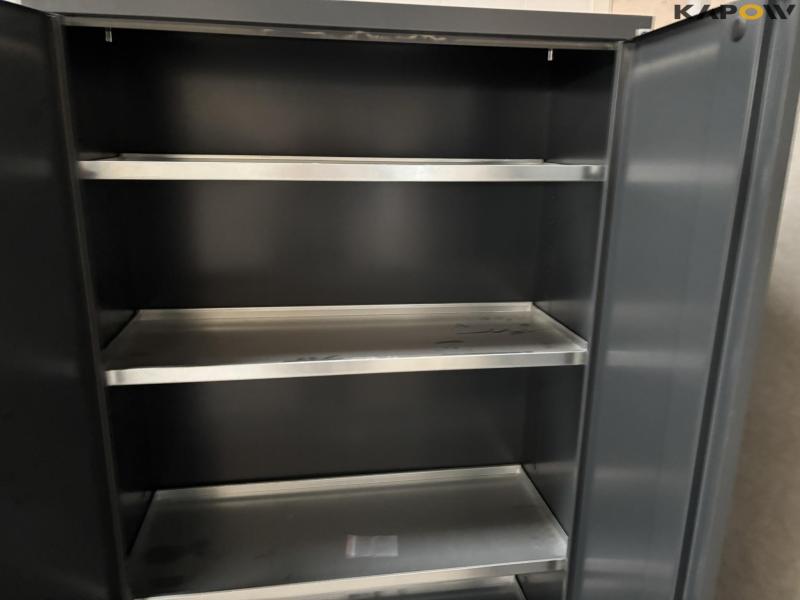 Workshop steel cabinet 5