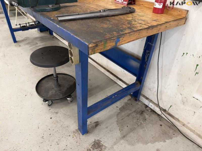 Workshop table with tools and blackboard 32