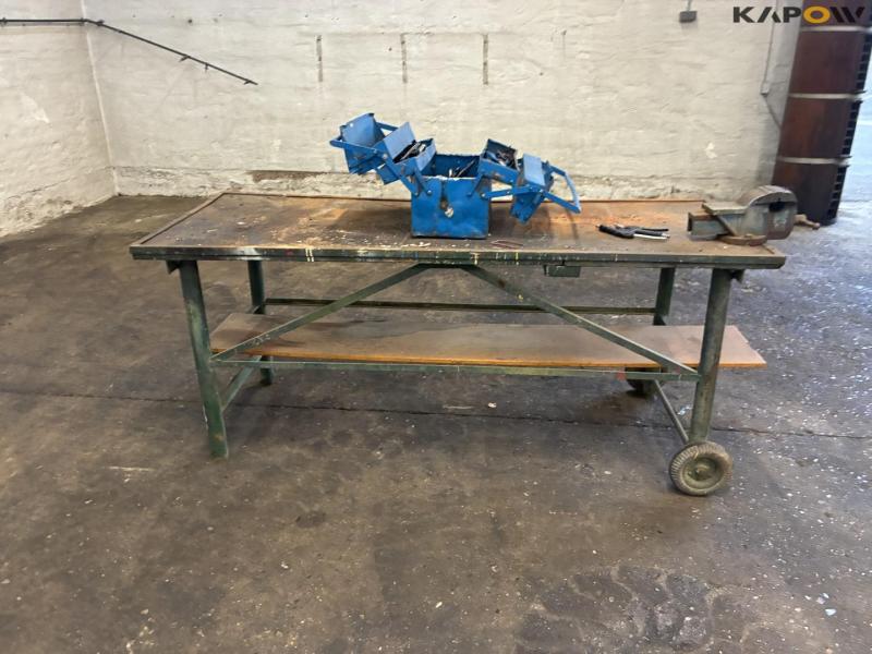 Workshop table with toolbox 2