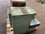 Workshop equipment/ Tool boxes 19