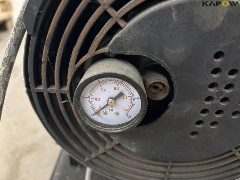 Miscellaneous workshop equipment 10