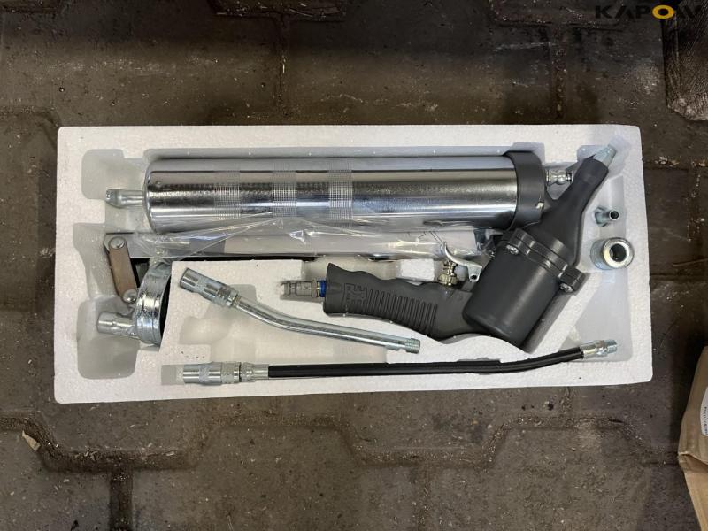 Workshop equipment 17