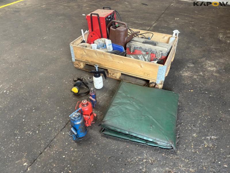 Workshop equipment 7