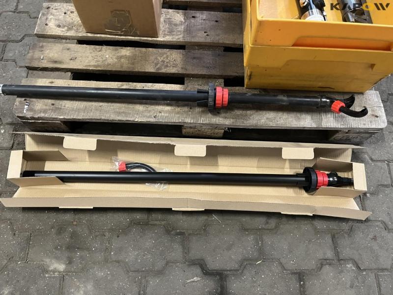 Workshop equipment 16