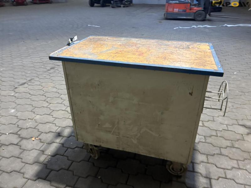 Workshop trolley on wheels 3