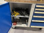 Tool trolley with contents 10