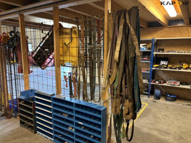 Tools and accessories 15