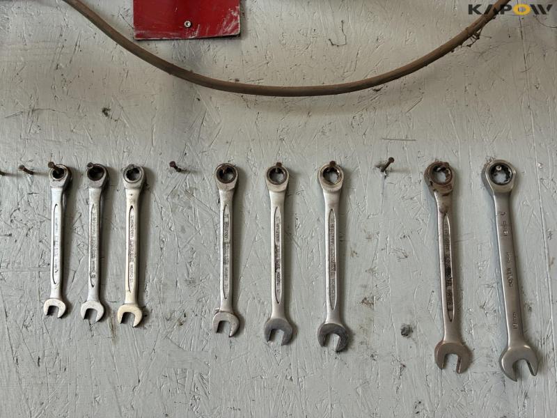 Tool 32