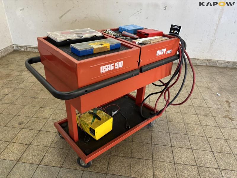 Tool trolley with contents 3