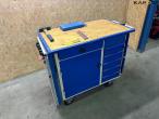 Tool trolley with light test station 3