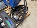Vacuum tile lifter with S40 & Hydrema hitch 10