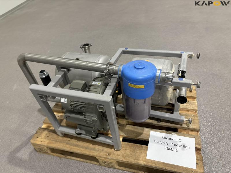 Vacuum pump with tank and filter 4