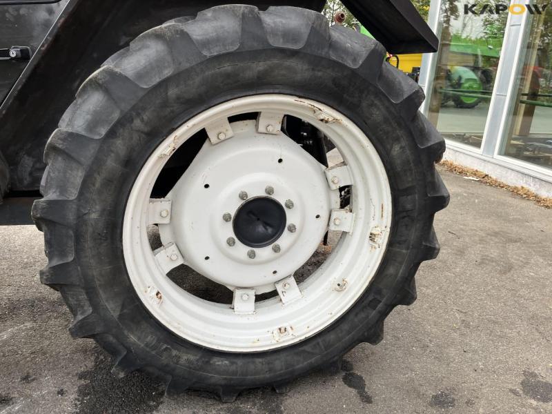 Valmet 505 front loader tractor 10
