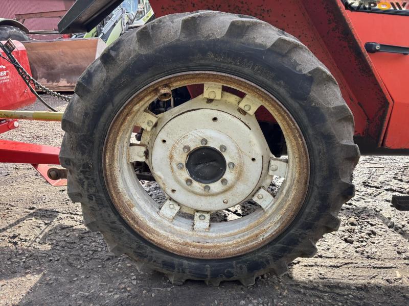 Valmet 705 GL 2WD tractor 26