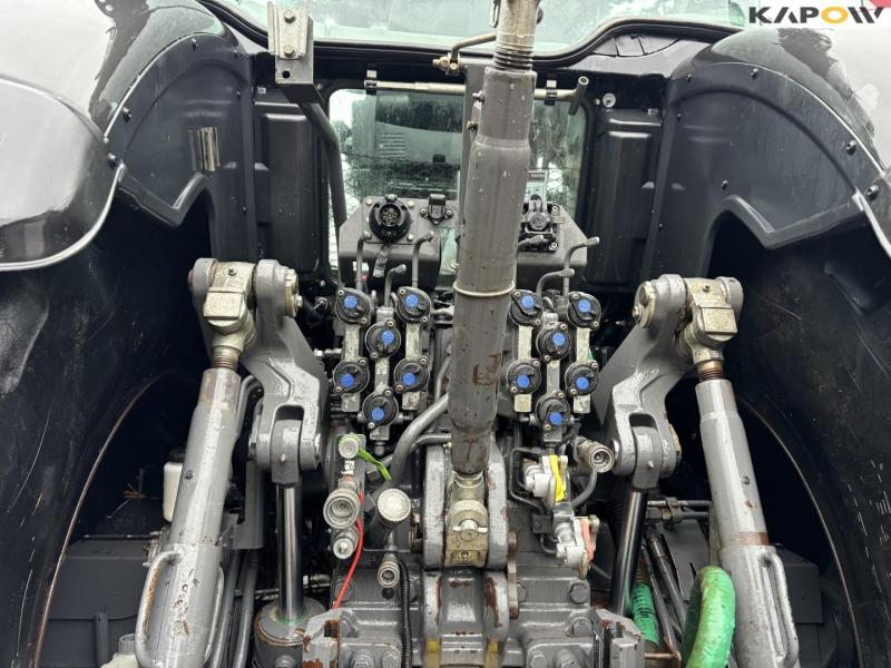 Valtra S394 tractor 35