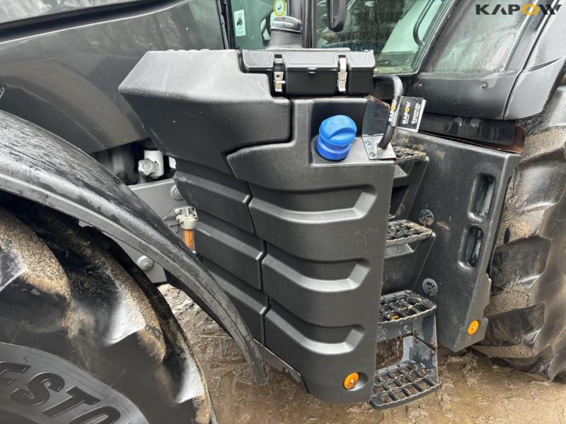 Valtra S394 tractor 97