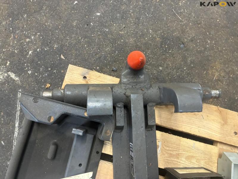 Valtra hitch hook for T/N series 7