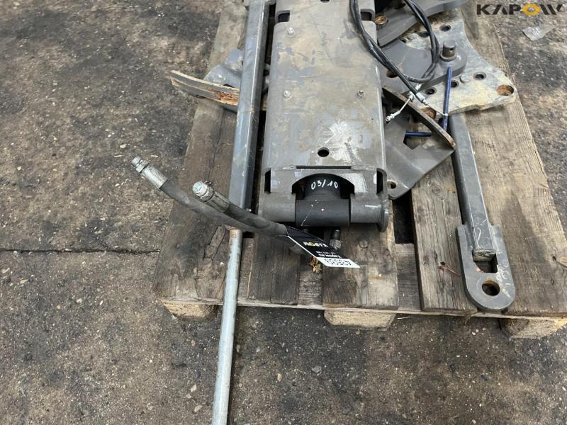 Valtra hitch hook 11