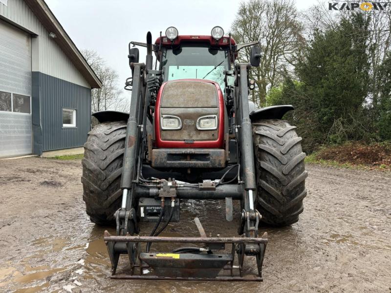 Valtra T150 tractor with front loader 2