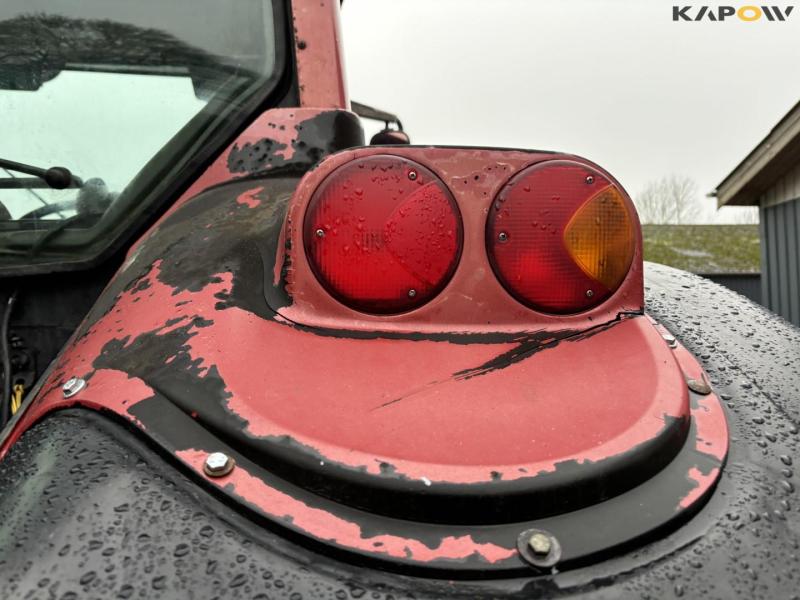 Valtra T150 tractor with front loader 28