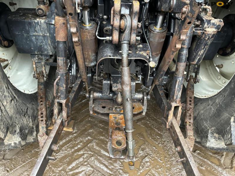 Valtra T150 tractor with front loader 37