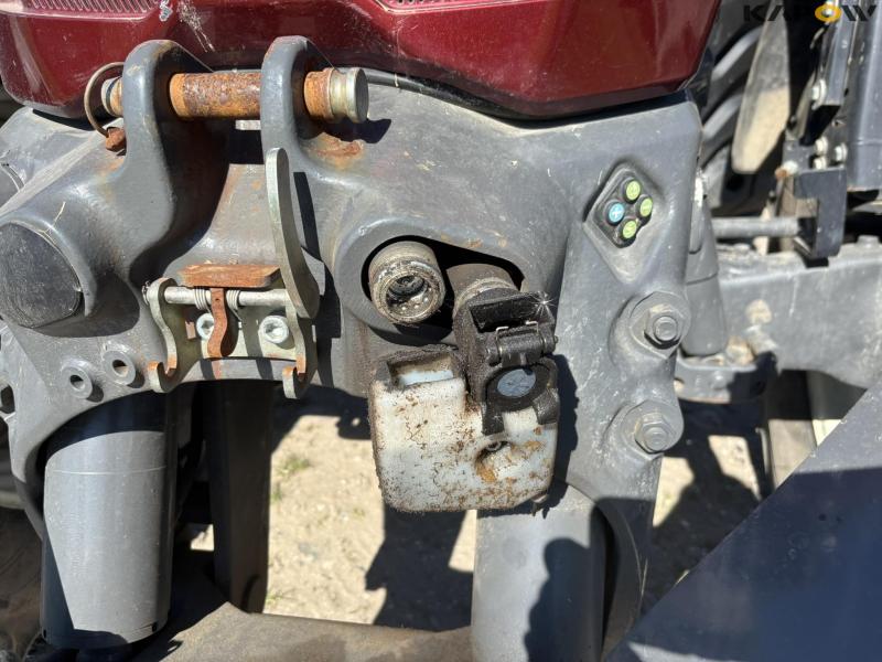 Valtra T214 Versu tractor with front lift 11