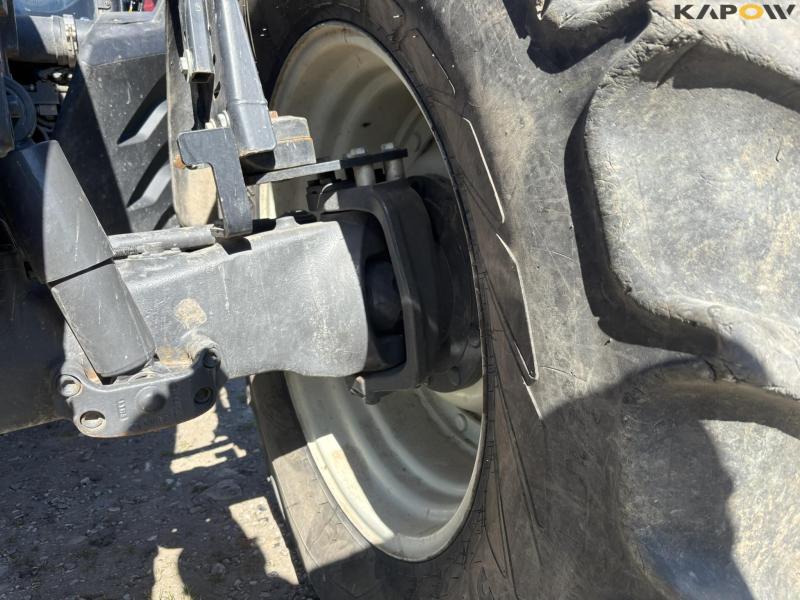 Valtra T214 Versu tractor with front lift 12