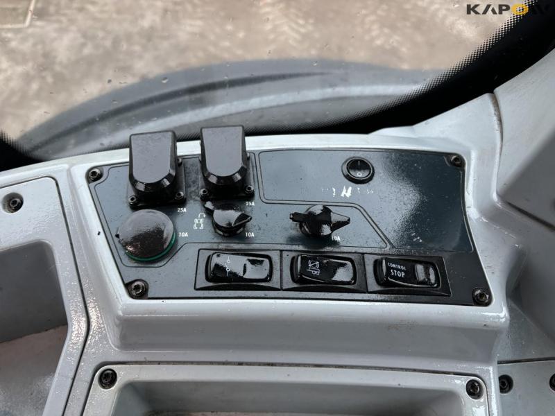 Valtra T234S front loader tractor 60