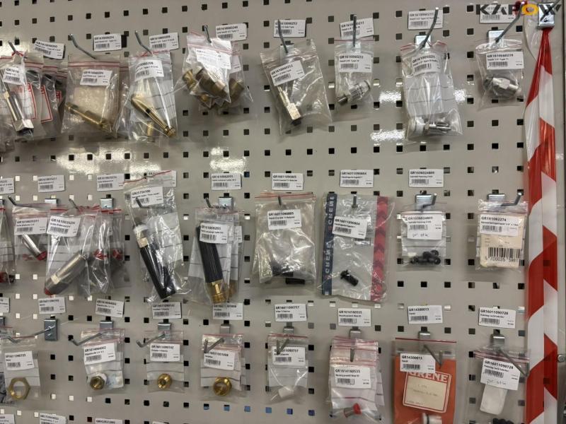 Water fittings and equipment 32