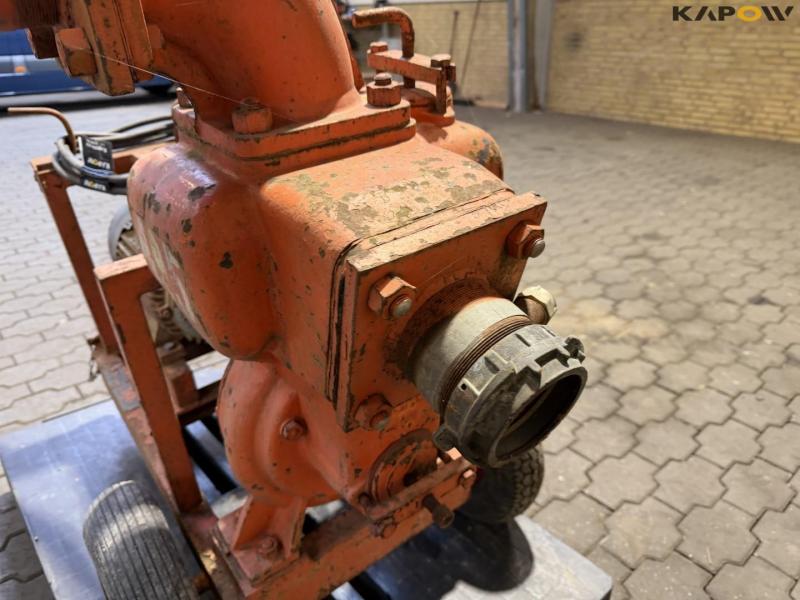 Water/sludge pump 13