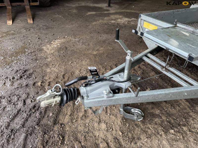 Variant 3518m4 machine trailer 10