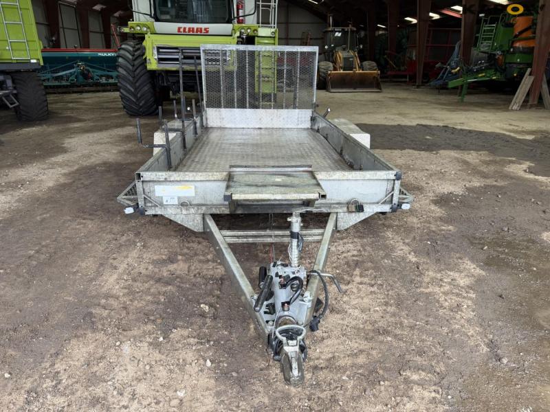 Variant 3518m4 machine trailer 2